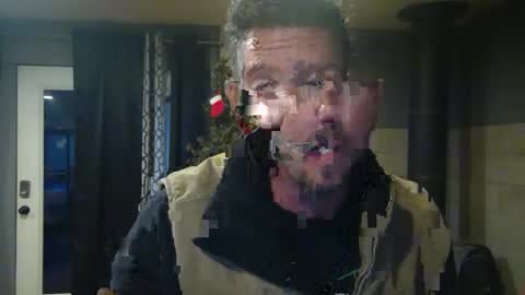 Snapshot of bjvibez chatting on December 11, 12:44 am Brock Jess Thunderlink online show from December 11, 12:44 am