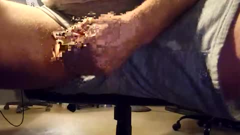 Snapshot of bkupsguy chatting on September 17, 2:02 am bkupsguy online show from September 17, 2:02 am