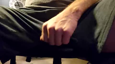 Snapshot of bkupsguy chatting on October 14, 12:55 am bkupsguy online show from October 14, 12:55 am