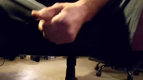 Snapshot of bkupsguy chatting on November 4, 1:59 am bkupsguy online show from November 4, 1:59 am