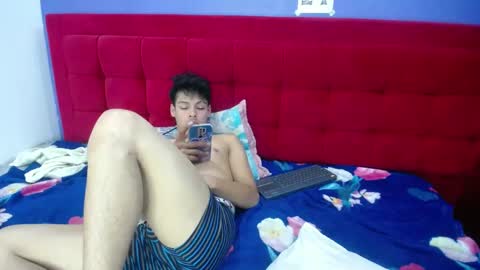 Snapshot of blacckandwhitte chatting on February 27, 9:47 pm blacckandwhitte online show from February 27, 9:47 pm