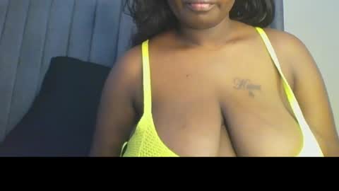 Snapshot of black_amor chatting on July 30, 8:02 am black_amor online show from July 30, 8:02 am
