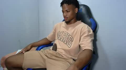 tu morenito online show from March 23, 9:08 pm