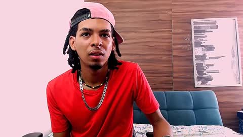 Snapshot of black_dreadlocks chatting on December 17, 4:32 pm Black online show from December 17, 4:32 pm