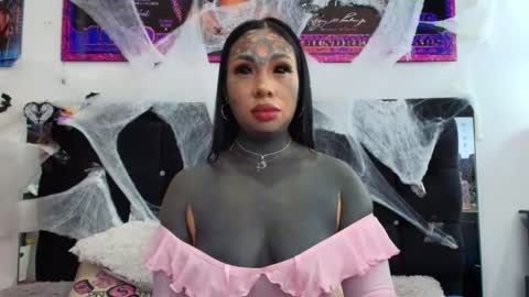 karenth soto online show from October 29, 7:37 pm