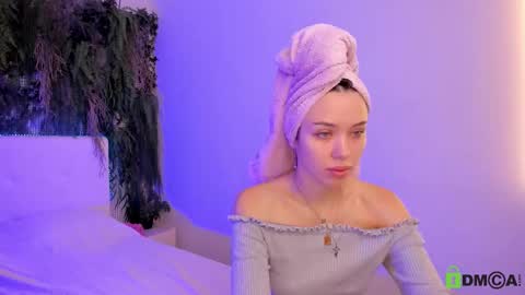 Snapshot of black_jenny chatting on September 9, 9:31 am Jenny online show from September 9, 9:31 am