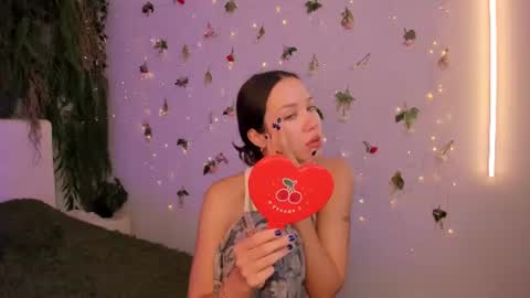 Jenny online show from July 21, 8:38 am