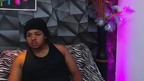 black_king_241 online show from February 20, 12:25 pm