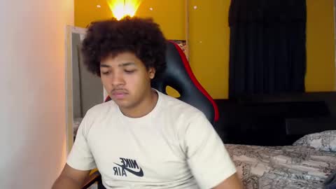 black_king_241 online show from March 1, 7:19 am