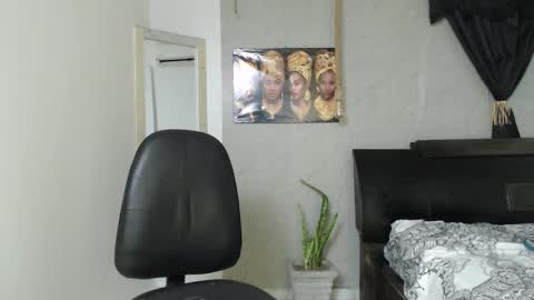 black_king_241 online show from October 7, 3:14 am