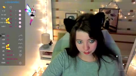  Black Kittie    Wednesday - 1300 - 1900 GMT help me get 100 thumbs up online show from October 4, 6:11 am