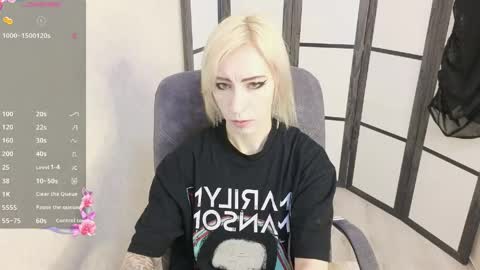 Emily online show from April 18, 8:29 am