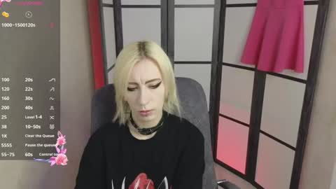 Emily online show from June 19, 8:29 am