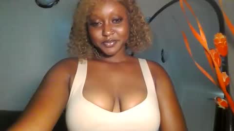 Snapshot of black_paanther chatting on May 24, 10:42 am black_paanther online show from May 24, 10:42 am