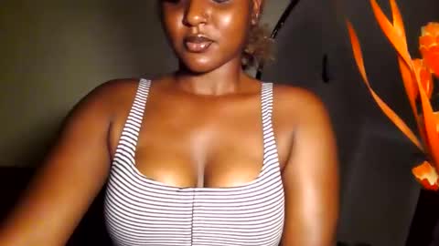 Snapshot of black_paanther chatting on May 26, 10:33 am black_paanther online show from May 26, 10:33 am