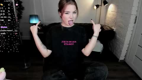 Mon Mon online show from December 5, 2:42 am