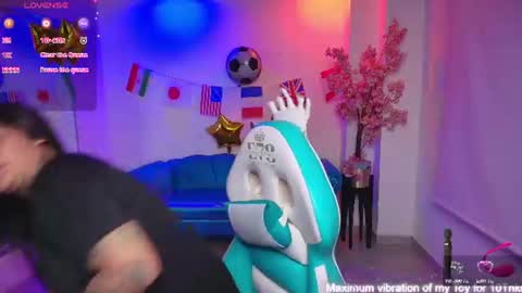 Snapshot of black_roseee chatting on July 19, 3:54 am Rousse online show from July 19, 3:54 am