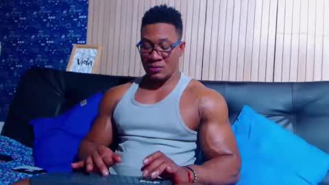 duglas online show from February 4, 7:42 pm