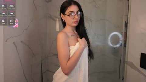 Jane online show from April 10, 3:39 pm