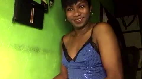 Snapshot of blackasiancockts chatting on December 7, 12:30 am Crystal online show from December 7, 12:30 am