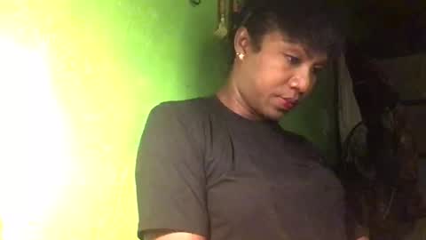 Snapshot of blackasiancockts chatting on December 13, 11:02 am Crystal online show from December 13, 11:02 am