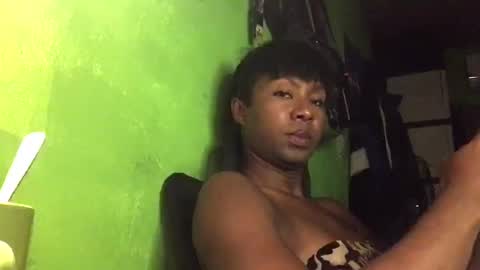 Snapshot of blackasiancockts chatting on January 2, 2:11 am Crystal online show from January 2, 2:11 am