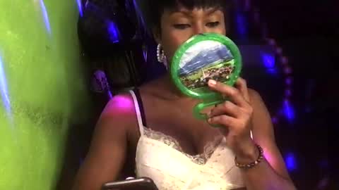 Snapshot of blackasiancockts chatting on January 12, 1:37 pm Crystal online show from January 12, 1:37 pm