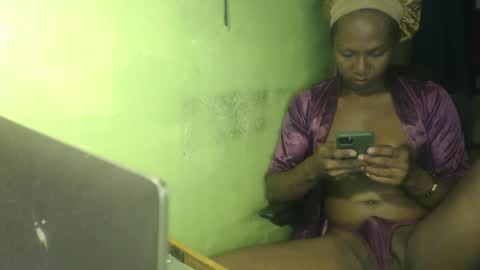 Snapshot of blackasiancockts chatting on September 29, 2:27 am Crystal online show from September 29, 2:27 am