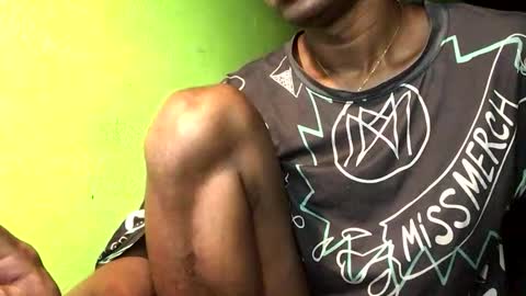 Snapshot of blackasiancockts chatting on November 1, 4:14 am Crystal online show from November 1, 4:14 am