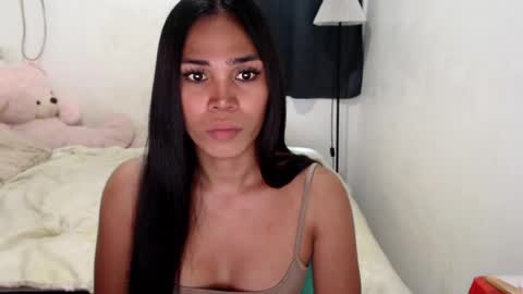 Snapshot of blackbarbiesavanna_23 chatting on August 5, 3:31 am savanna online show from August 5, 3:31 am