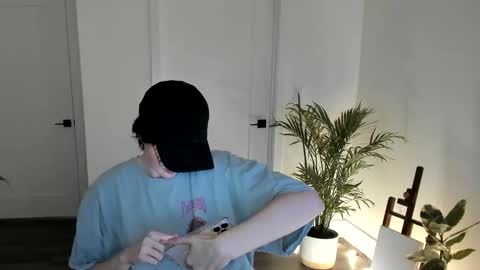 Ella online show from November 7, 10:04 am