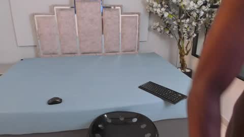 Snapshot of blackbiecock chatting on March 8, 3:39 am blackbiecock online show from March 8, 3:39 am