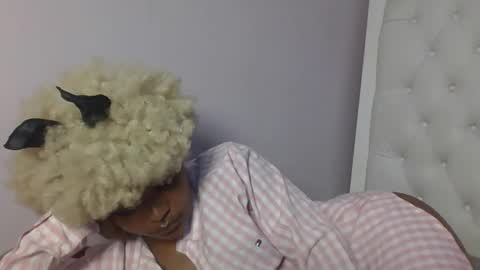 Snapshot of blackcoco20 chatting on January 10, 3:41 am Blackcoco online show from January 10, 3:41 am