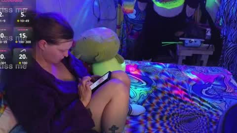 blacklightparty69 online show from April 9, 1:16 am