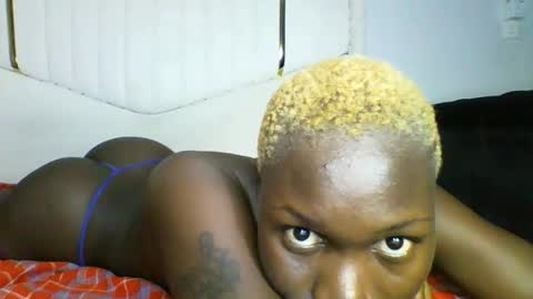 blackmarvel02 online show from March 4, 9:10 pm