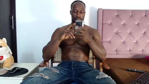 Snapshot of blacknikes chatting on December 25, 2:46 am Twtter 1MikeBeckford            Onlyfns beckfordmike online show from December 25, 2:46 am