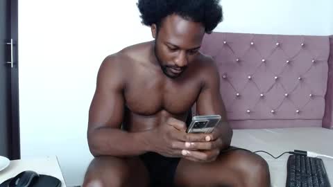 Snapshot of blacknikes chatting on September 11, 12:38 pm Twtter 1MikeBeckford            Onlyfns beckfordmike online show from September 11, 12:38 pm