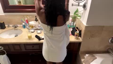 blackoasis9 online show from April 24, 11:29 pm