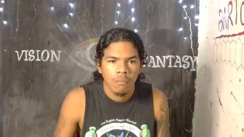 i am D.L online show from December 18, 11:13 am