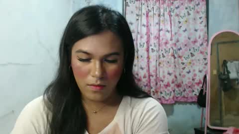 Ellez online show from February 16, 2:35 pm