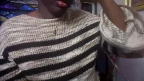 Snapshot of blackprincessstacy chatting on May 22, 11:21 pm ask mme later online show from May 22, 11:21 pm