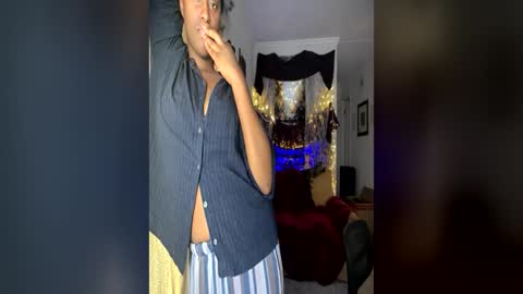 Snapshot of blackprincessstacy chatting on June 19, 11:08 pm ask mme later online show from June 19, 11:08 pm