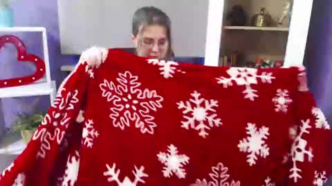 Z O E Y online show from December 23, 7:17 am