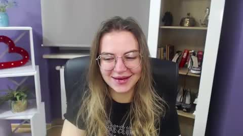 Z O E Y online show from January 11, 5:41 am