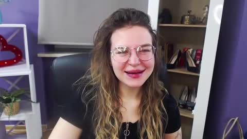 Z O E Y online show from January 20, 5:26 am