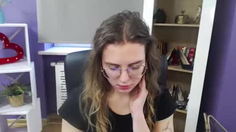 Z O E Y online show from January 21, 11:46 am