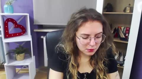 Z O E Y online show from January 24, 5:31 am