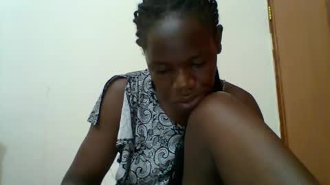 Snapshot of blacksexygal chatting on October 16, 2:56 am SARAH online show from October 16, 2:56 am