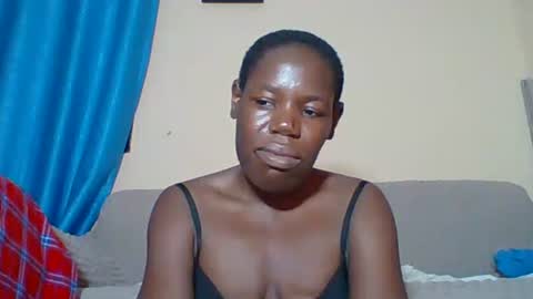 Snapshot of blacksexygal chatting on May 30, 6:16 pm SARAH online show from May 30, 6:16 pm