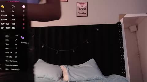 Tifffany bllom online show from September 9, 1:27 am